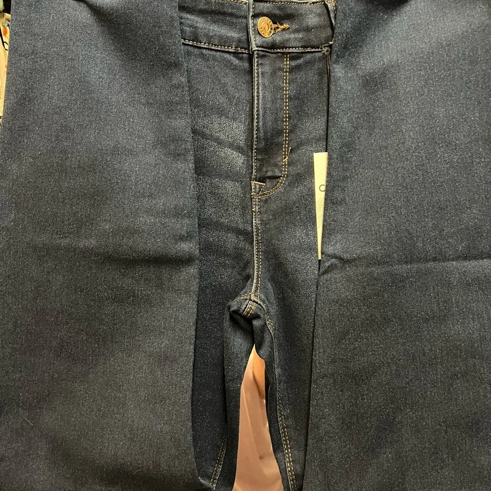 Women’s Jeans - Picture 6 of 6